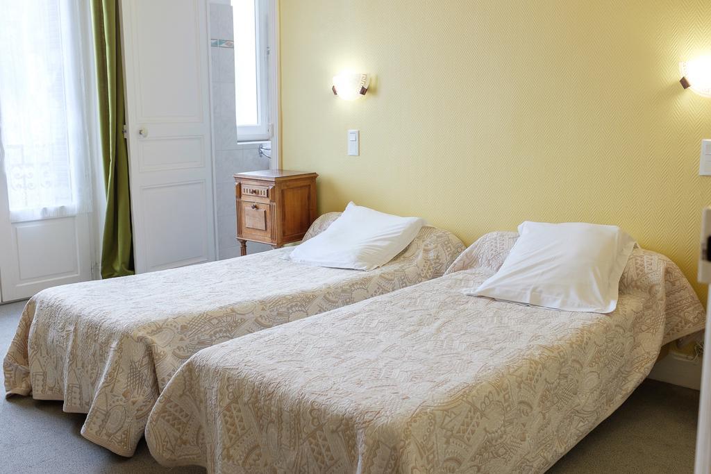 Castel Regina Hotel Chatel-Guyon Room photo