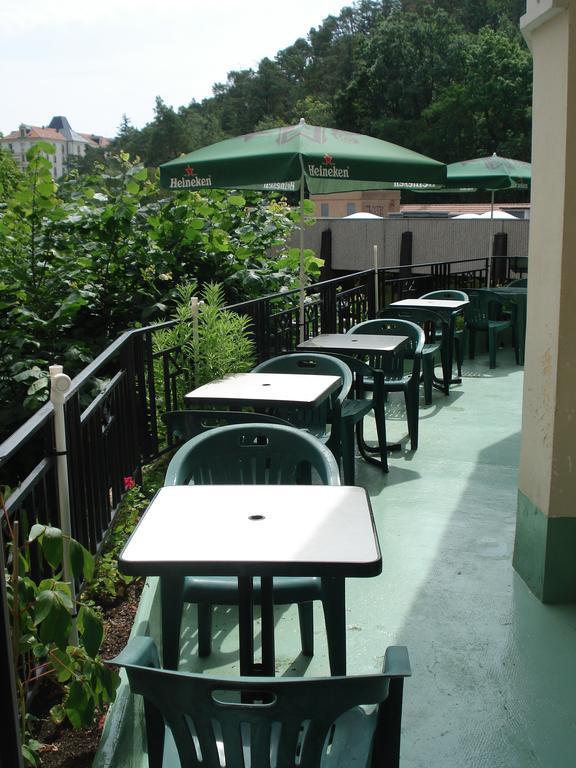 Castel Regina Hotel Chatel-Guyon Exterior photo